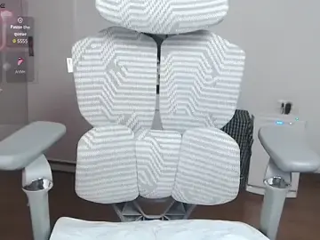 Stripchat Adult Webcam of SuziiLove