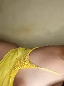 Stripchat Adult Video Chat of yaraa49