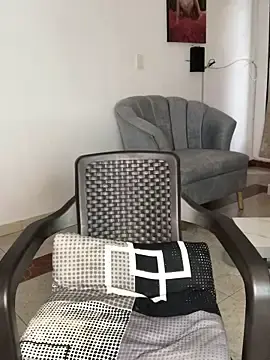 Stripchat Watch Live Sex Cams of EmmaRossem