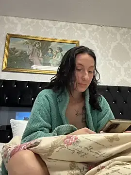 Stripchat Watch Live Sex Cams of Emi_RoseMaus
