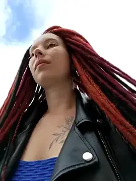 Stripchat Sex Cam of Frost_foxy