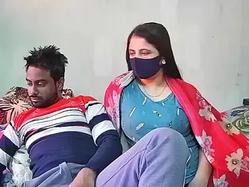 Stripchat Live Sex Cam of Younger_Couples