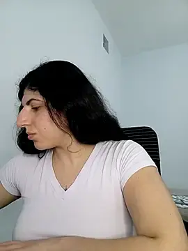 Stripchat Live Sex Cam of vamari2025