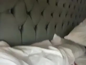 Stripchat Live Sex of riri_bstvx