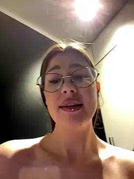 Stripchat Adult Video Chat of RinaCat