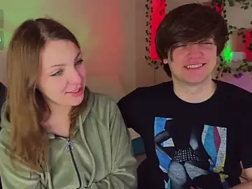 Stripchat Watch Live Sex Cams of RobertAndLinela