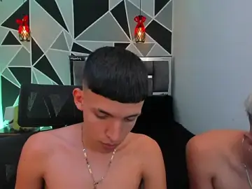 Stripchat Live Sex Cam of Juan_Nd_Steven