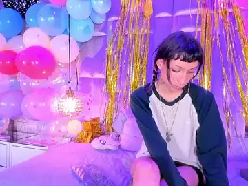 Stripchat Free Live Porn of MadisonWood01