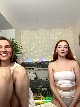 Stripchat Best live sex cam show of Radiants_two