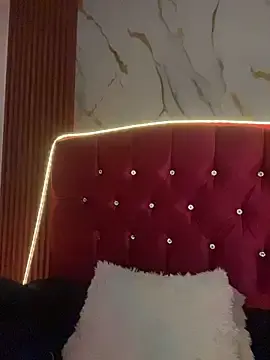 Stripchat Free Live Porn of angellique_22