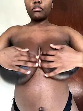 Stripchat Sex Cam of ThickAnabella