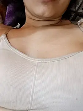 Stripchat Live Sex of CuteSarikaLIVE