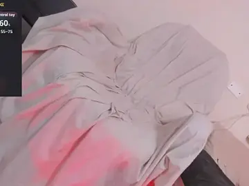 Stripchat Free Porn Cam of MissCarolinne