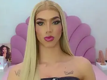 Stripchat Watch Live Sex Cams of briana_sex32