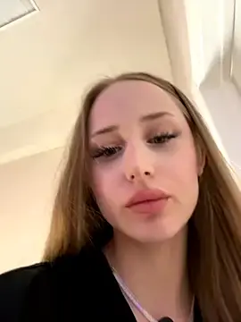 Stripchat Adult Webcam of GraceSecrett
