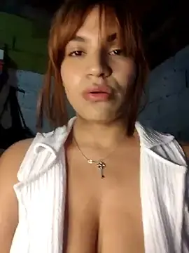 Stripchat Live Porn of SexyFriends_