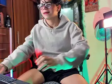 Stripchat Watch Live Sex Cams of marckalexis