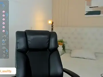 Stripchat Free Live Porn of LOISE-XX