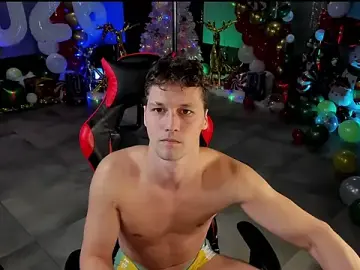 Stripchat Free Porn Cam of dirty-boss