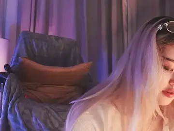Stripchat Live Porn of hyun_chia