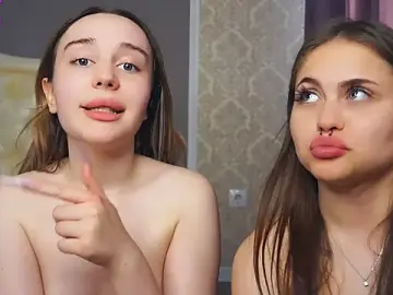 Stripchat Live Sex Cam of LucettaCurless