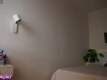 Stripchat Live Sex Cam of Sola_LI