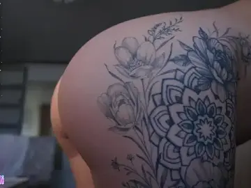 Stripchat Best live sex cam show of Sola_LI