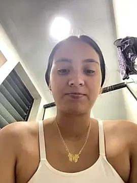 Stripchat Sex Cam of karla_nill