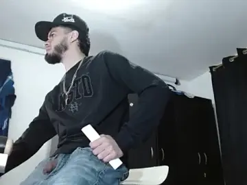 Stripchat Sex Cam of -Dark6leal9-