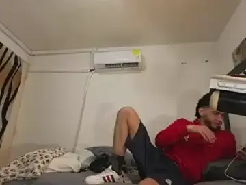 Stripchat Best Webcam of RyanMira