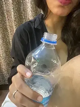 Stripchat Watch Live Sex Cams of Anaya77