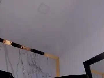 Stripchat Free Porn Cam of Bylie_Hills