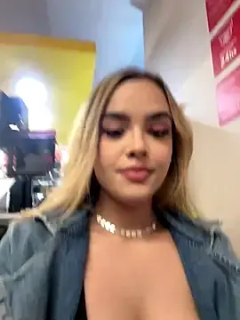 Stripchat Free Porn Cam of Sam_pablo21