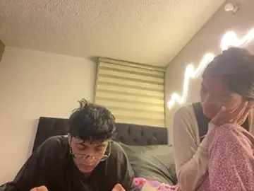 Stripchat Adult Webcam of DesireLuxe