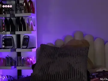 Stripchat Nude Webcam of Angela_Myst