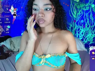 Stripchat Sex Chat of lucie_petite