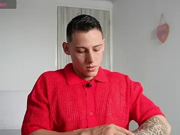 Stripchat Free Porn Cam of Muscle_King_Cum