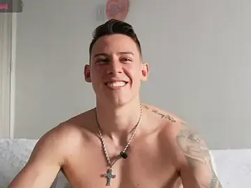 Stripchat Free Live Porn of Muscle_King_Cum