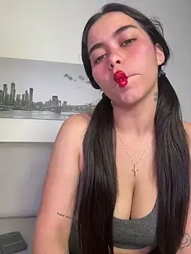 Stripchat Best Webcam of SophieRoyals