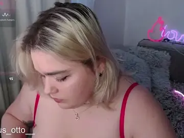 Stripchat Live Sex of mrs_kitty69