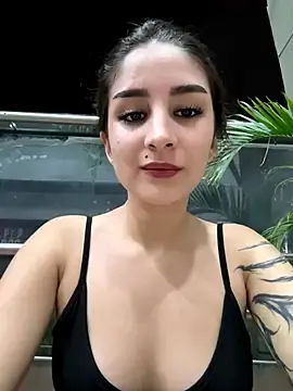 Stripchat Live Porn of Mon_Cherry