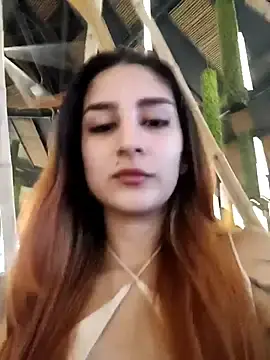 Stripchat Live Sex Cam of Mon_Cherry