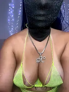 Stripchat Free Porn Cam of kamila_french