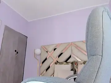 Stripchat Sex Cam of kylie_reyes