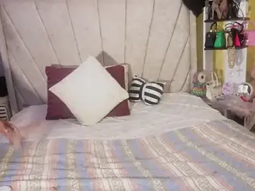 Stripchat Nude Webcam of pyt_liyah