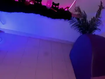 Stripchat Adult Webcam of OkHard11