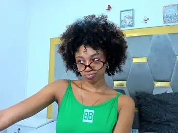 Stripchat Free Live Porn of AliyahBrowns