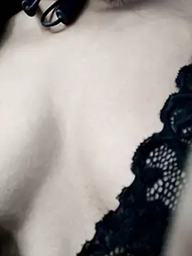 Stripchat Adult Video Chat of Kiritika_1