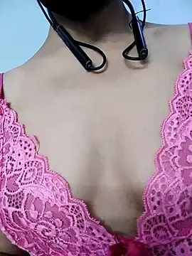 Stripchat Live Porn of Kiritika_1