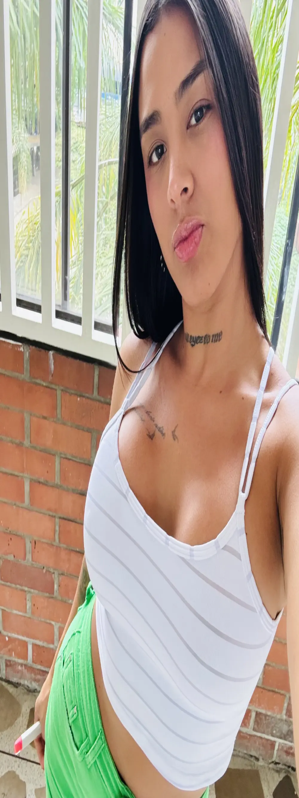 paisitahot1975